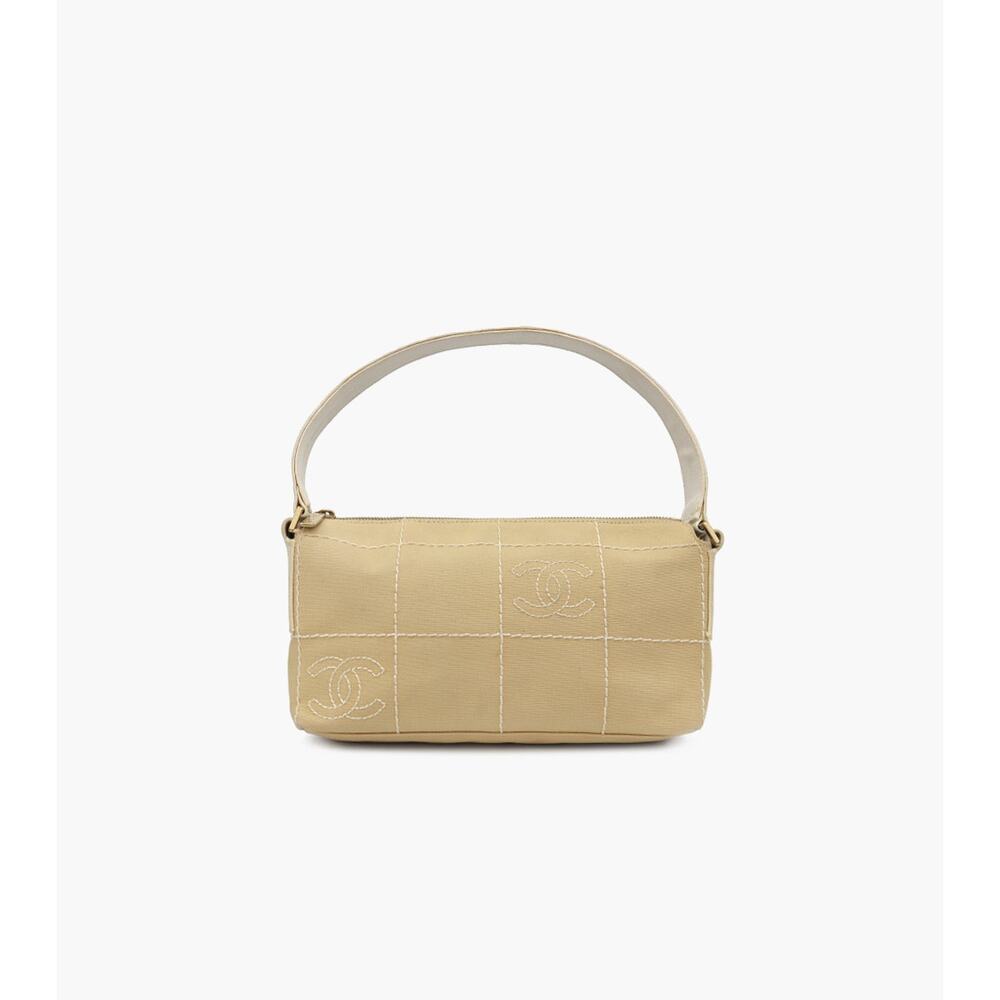 CHANEL Beige Stitched CC Shoulder Bag A-A15918
